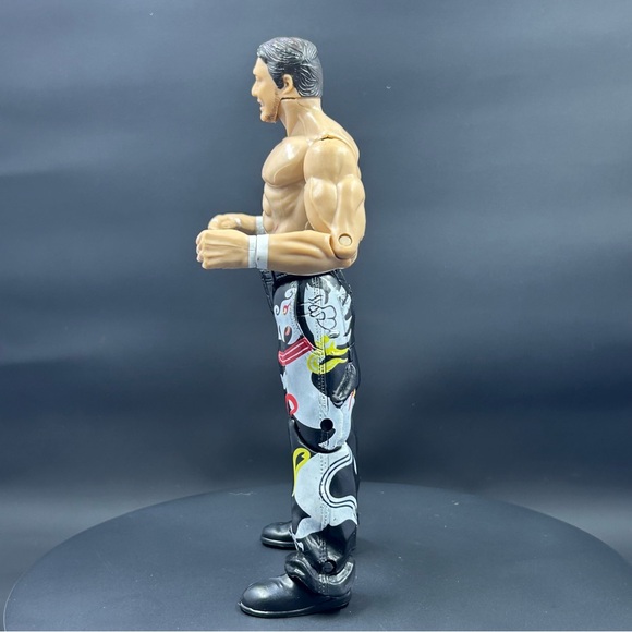 Jakks WWE TitanTron Live Tajiri Wrestling Action Figure 2002 WWF Unchained Fury - Picture 3 of 5